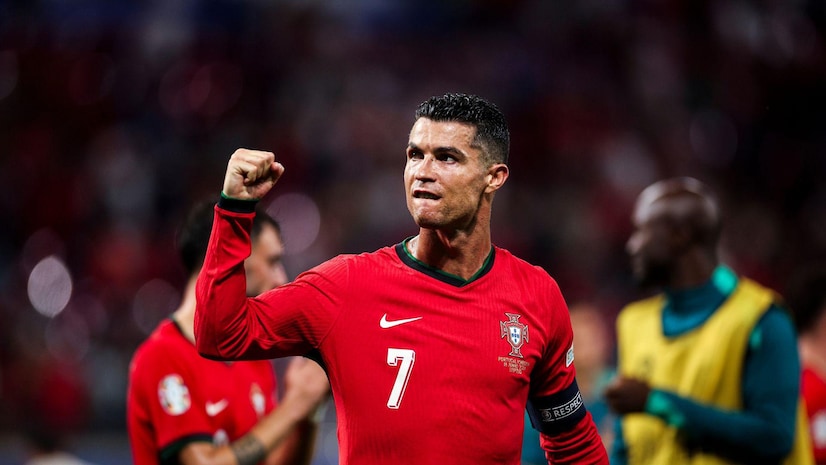 何在極端疲 何在極端疲